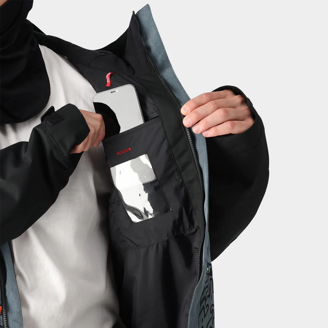 686 Foundation Insulated Jacket 2025 - Keith Haring Denim Colorblock - Image 3