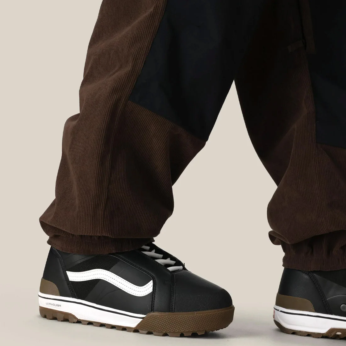 686 Ghost 2.5 Layer Pant 2026 - Coffee Corduroy - Image 4