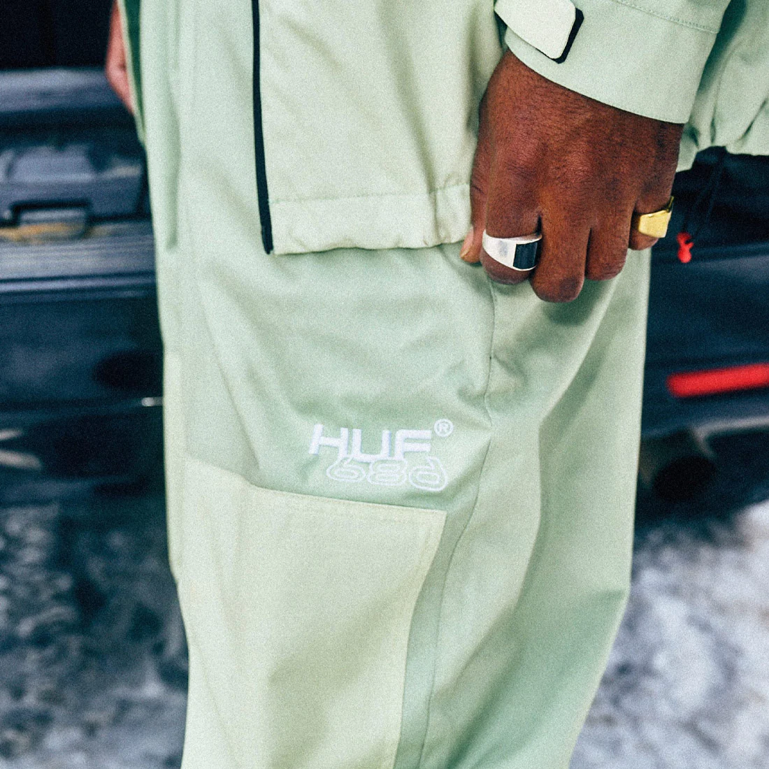 686 X Huf Double H Shell Pant 2026 - Huf Green Colorblock - Image 5