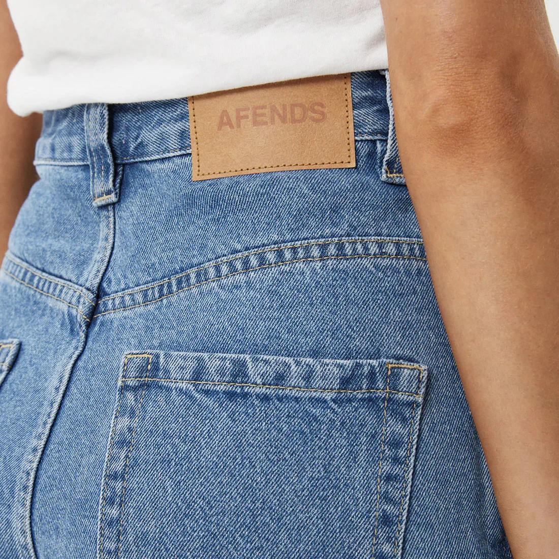 AFENDS Women's Emilie Denim Workwear Short - Worn Blue - Image 5