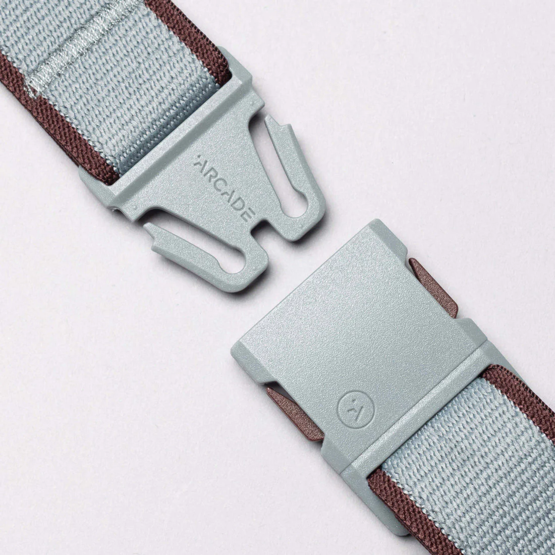 ARCADE Carto Slim Belt - Cloud/Burgundy - Image 3