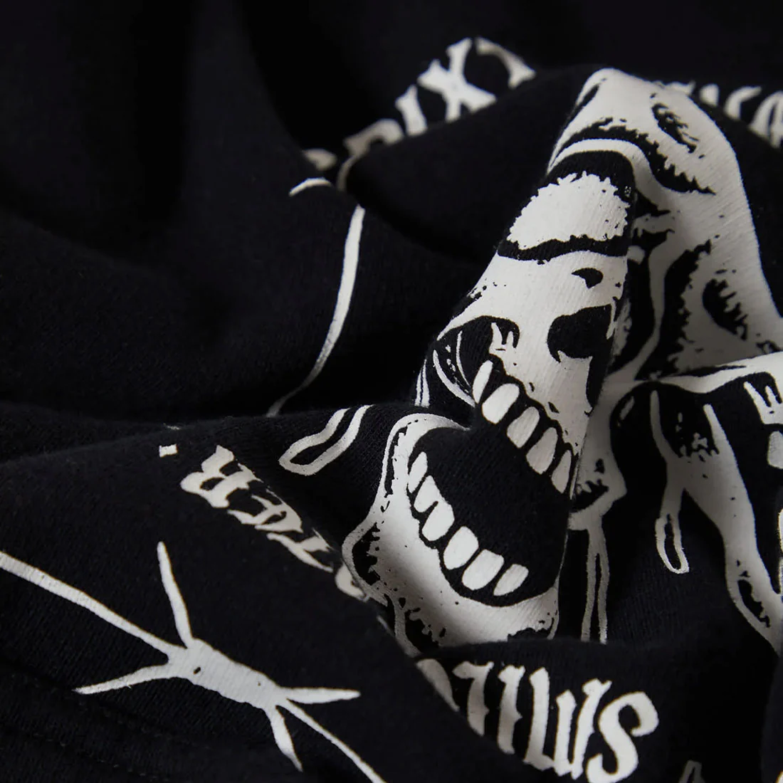 BRIXTON Smile Always Relaxed Hood - Black Worn Wash - Image 2