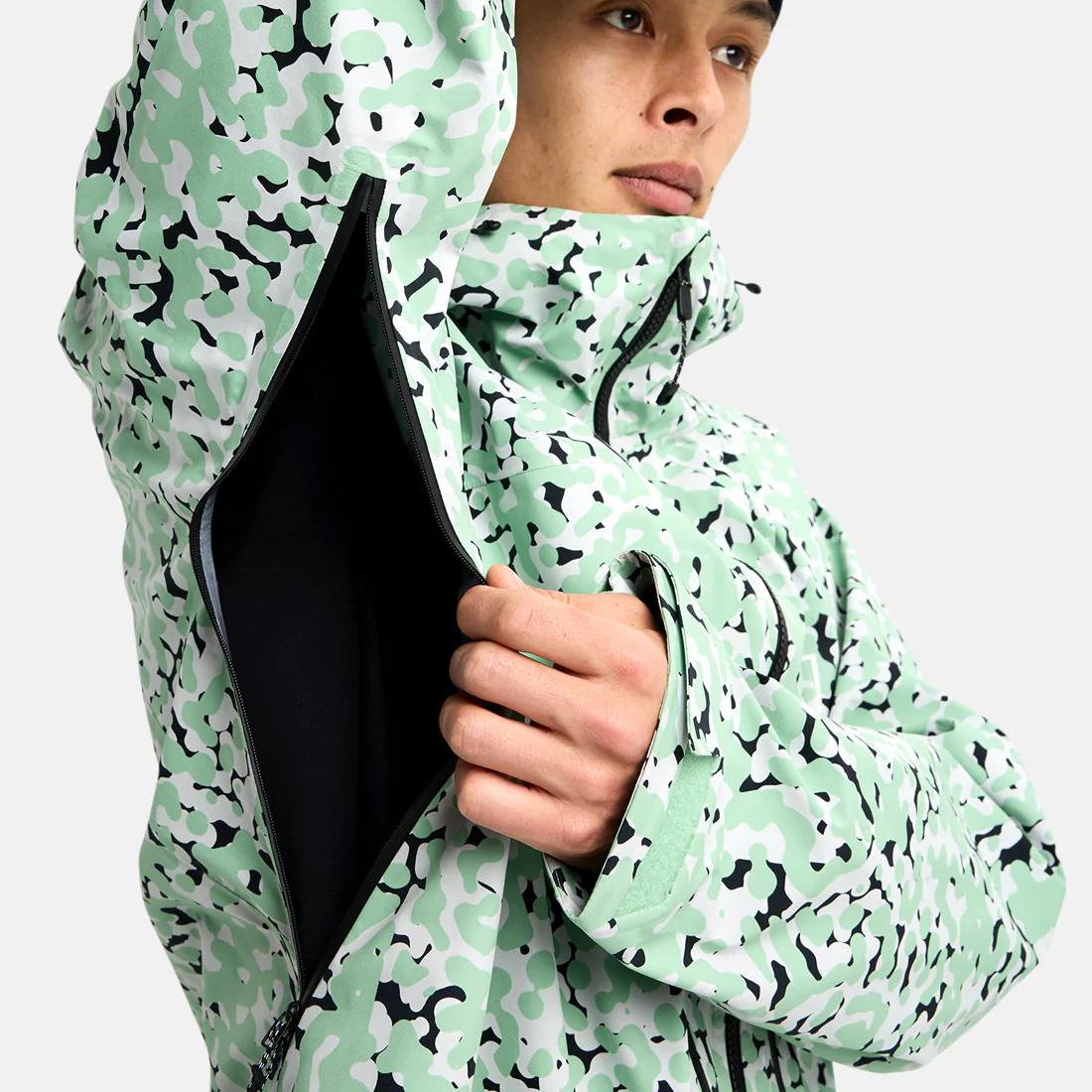 BURTON [ak] Gore-Tex C-Knit 3L Tuvak Jacket 2026 - Sage Dot Camo - Image 5