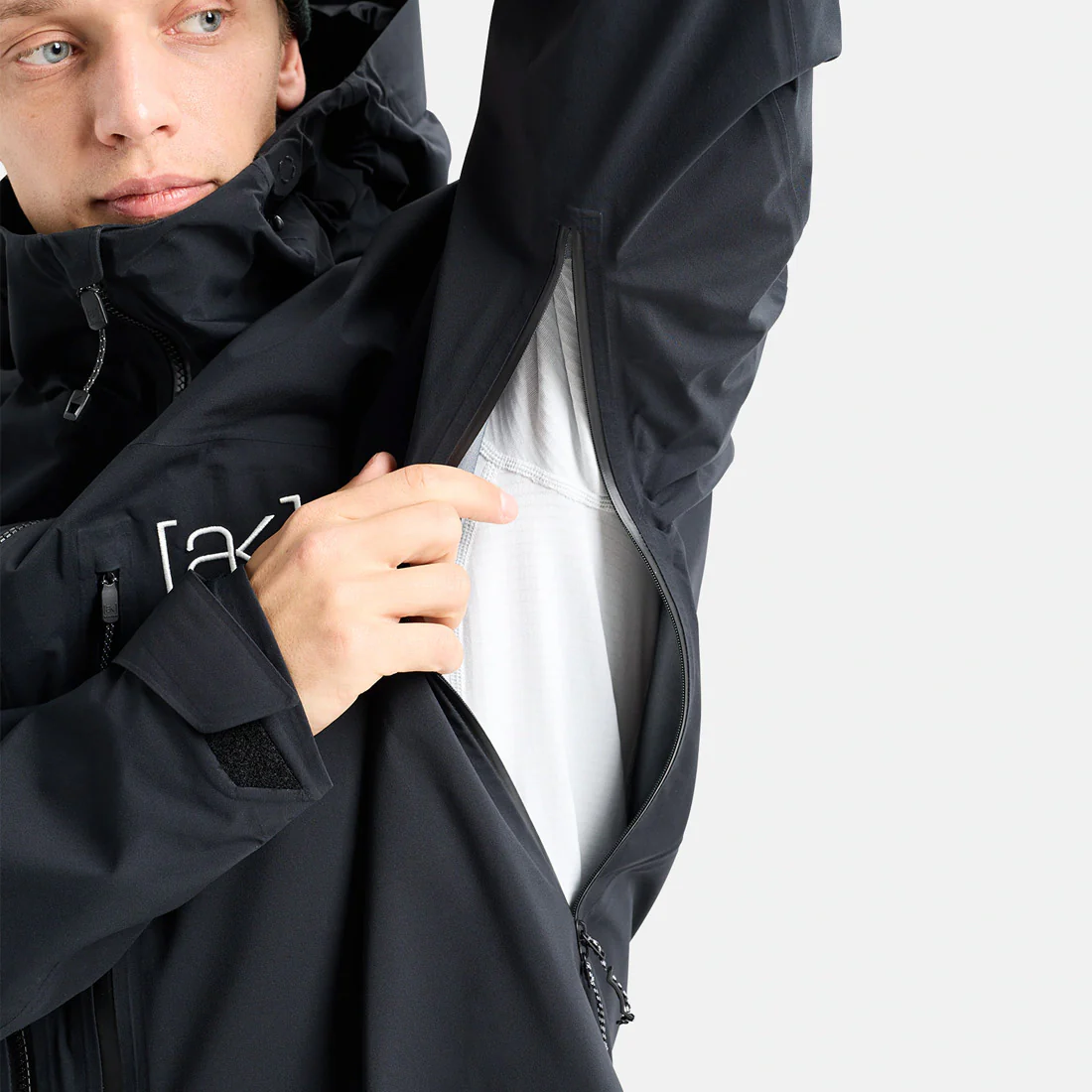 BURTON [ak] Gore-Tex C-Knit 3L Tuvak Jacket 2026 - True Black - Image 6