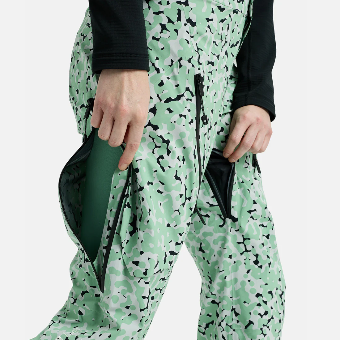 BURTON [ak] Women's Gore-Tex C-Knit 3L Tuvak Pant 2026 - Sage Dot Camo - Image 4