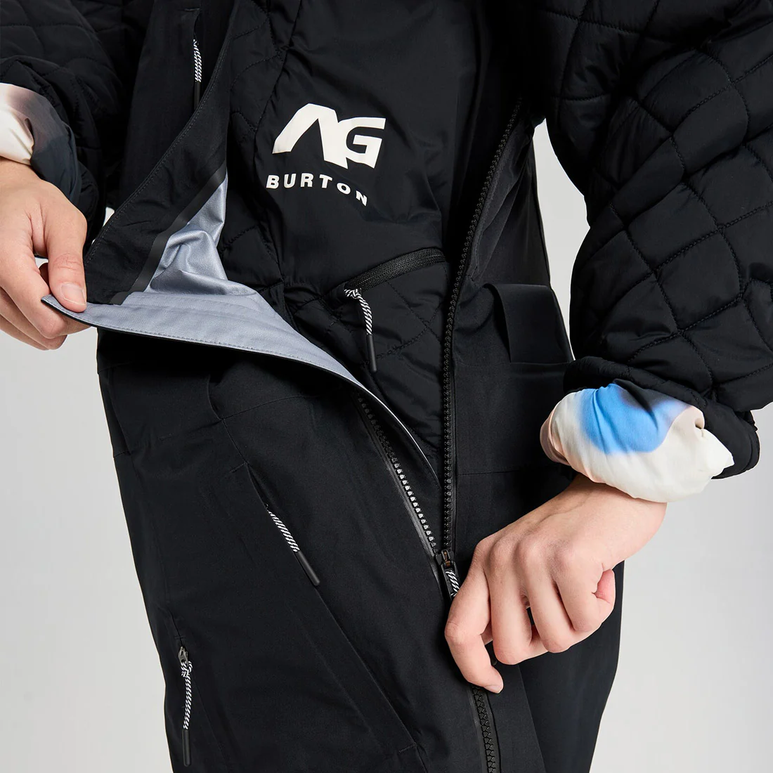 BURTON Analog AG Gore-Tex 3L Hardpack Bib Pant 2026 - True Black - Image 3