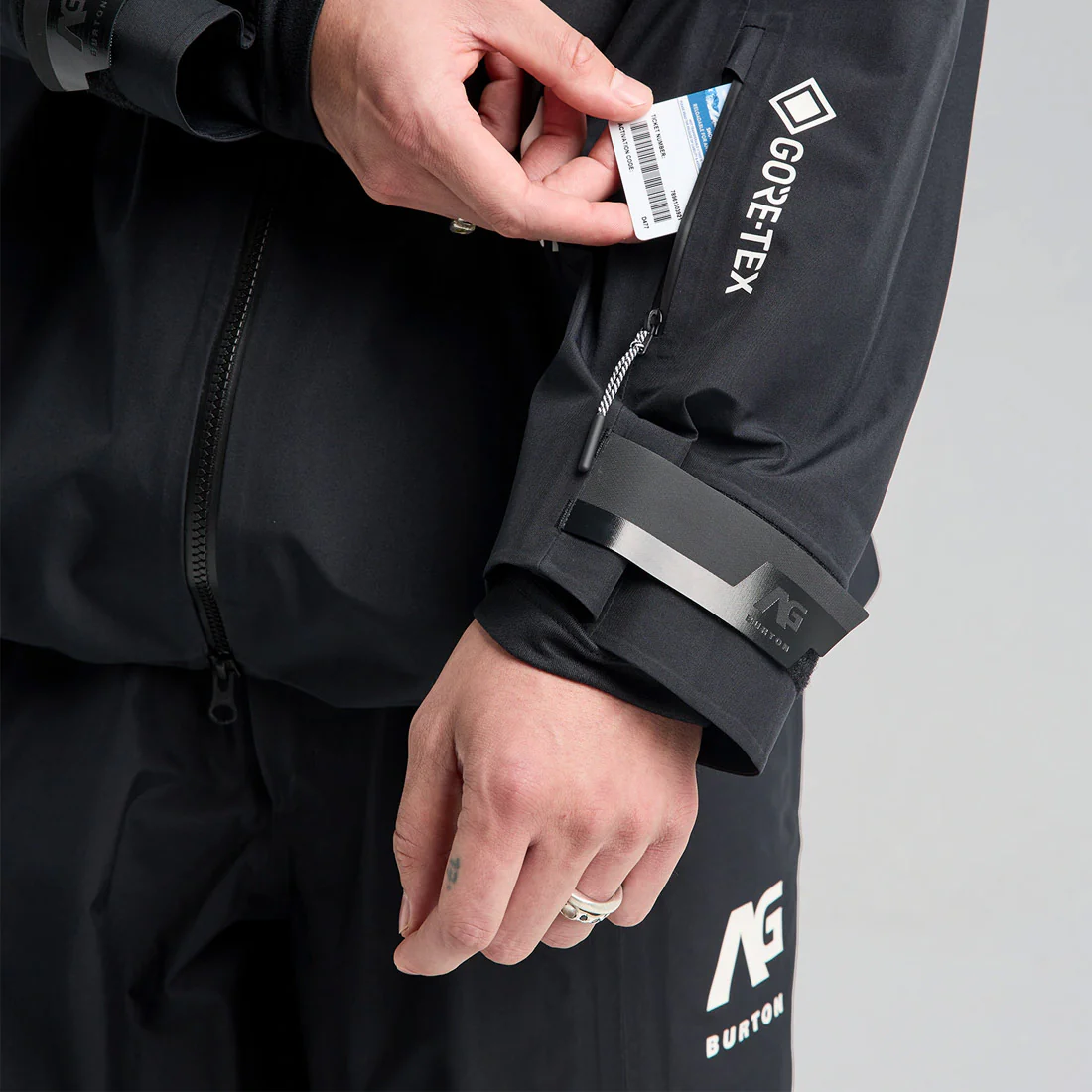 BURTON Analog AG Gore-Tex 3L Hardpack Jacket 2026 - True Black - Image 5