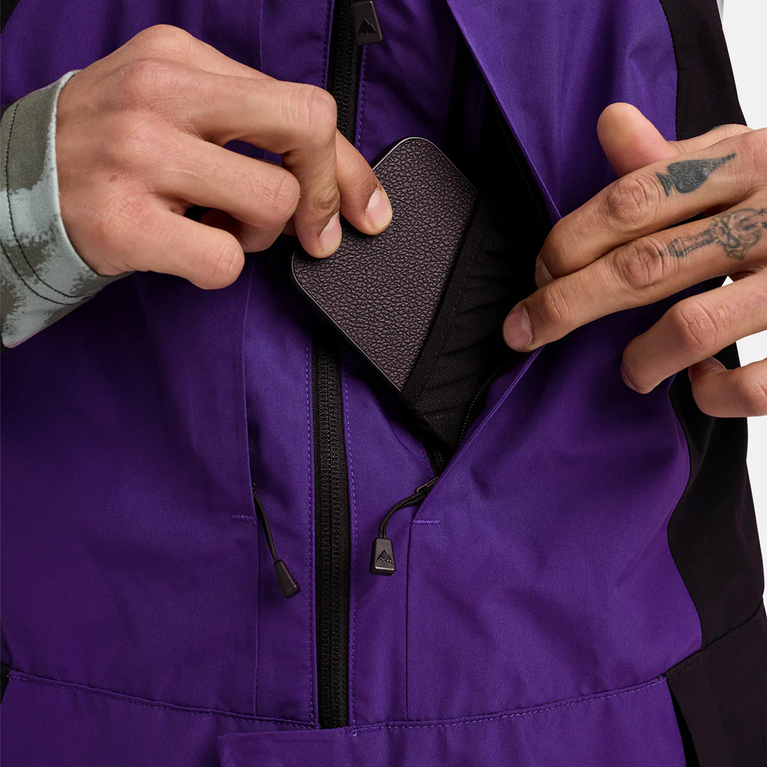 BURTON Gore-Tex 2L Reserve Bib Pant 2026 - Prism Violet/True Black - Image 3