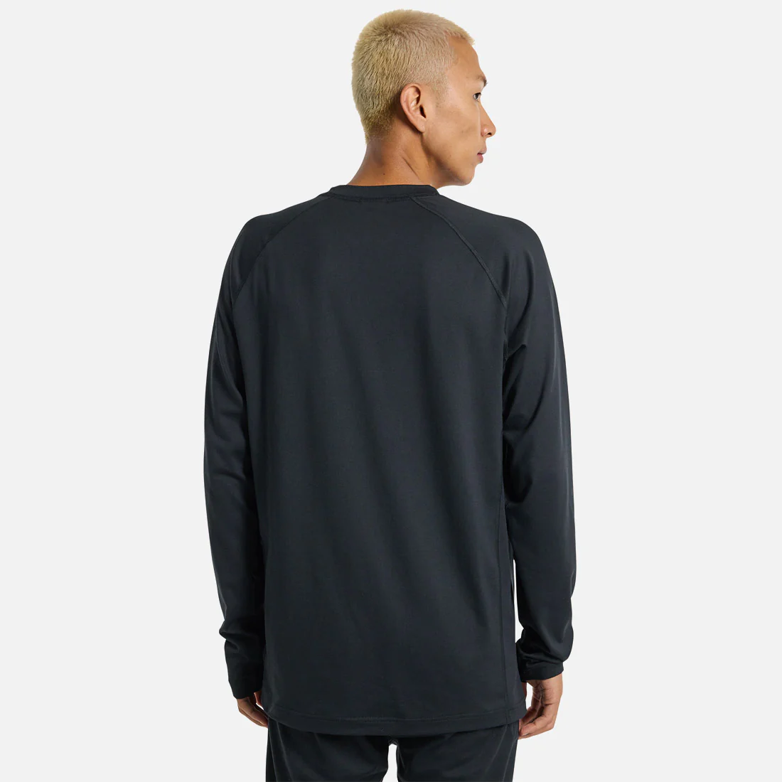 BURTON Midweight Base Layer Crew - True Black - Image 3