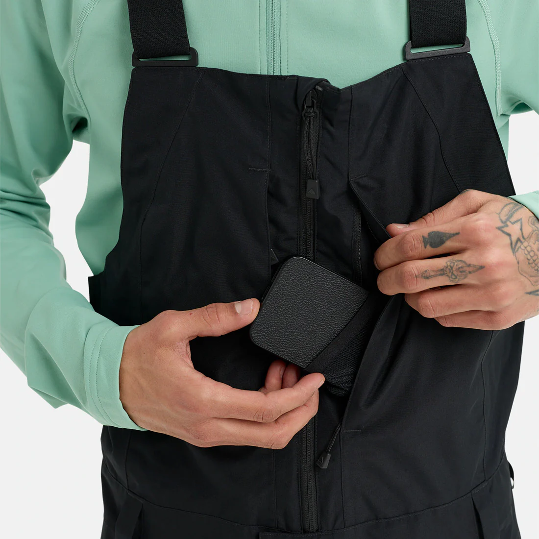 BURTON Reserve Relaxed 2L Bib Pant 2026 - True Black - Image 4