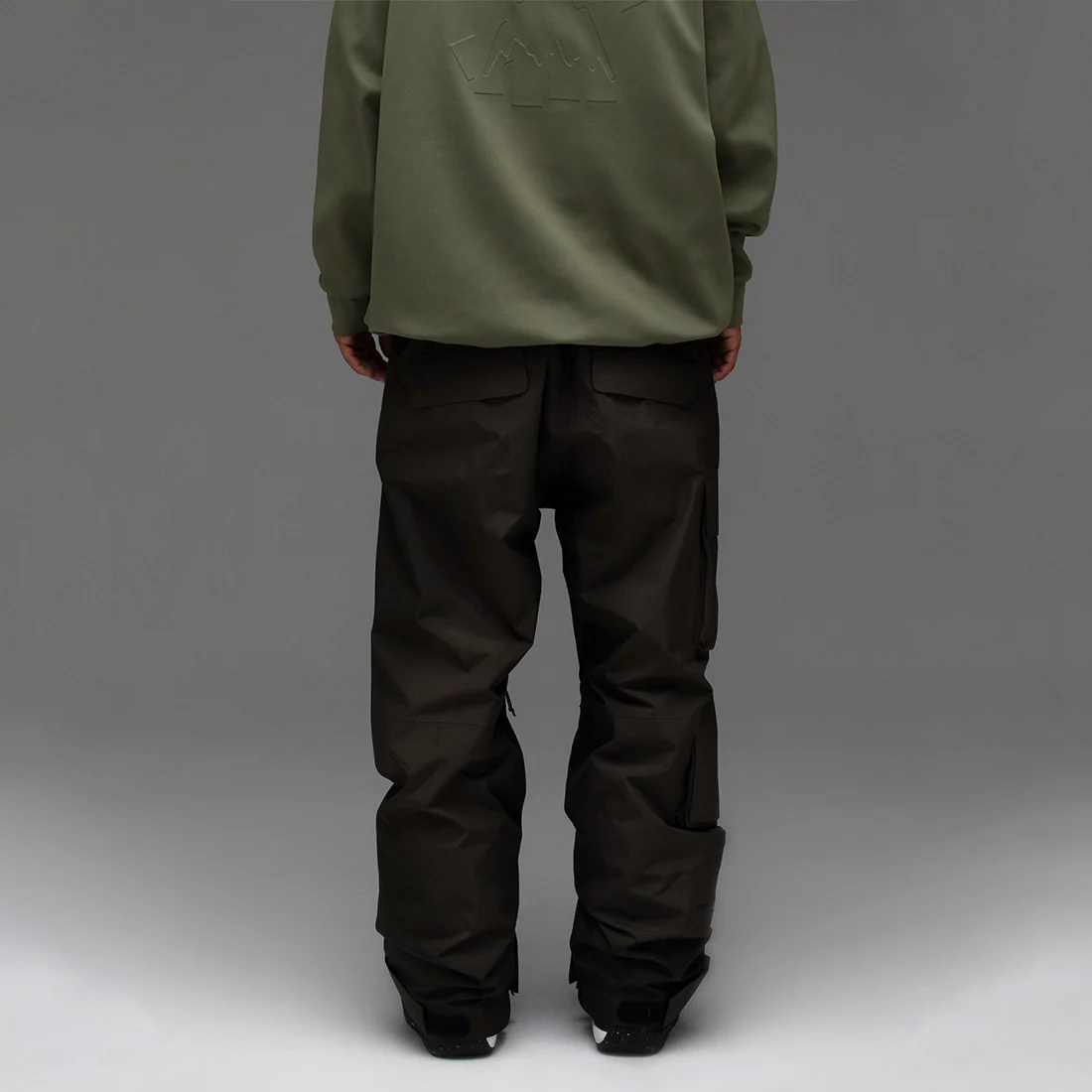 BURTON UNDEFEATED Gore-Tex 2L Bib Pant - Charcoal - Image 3