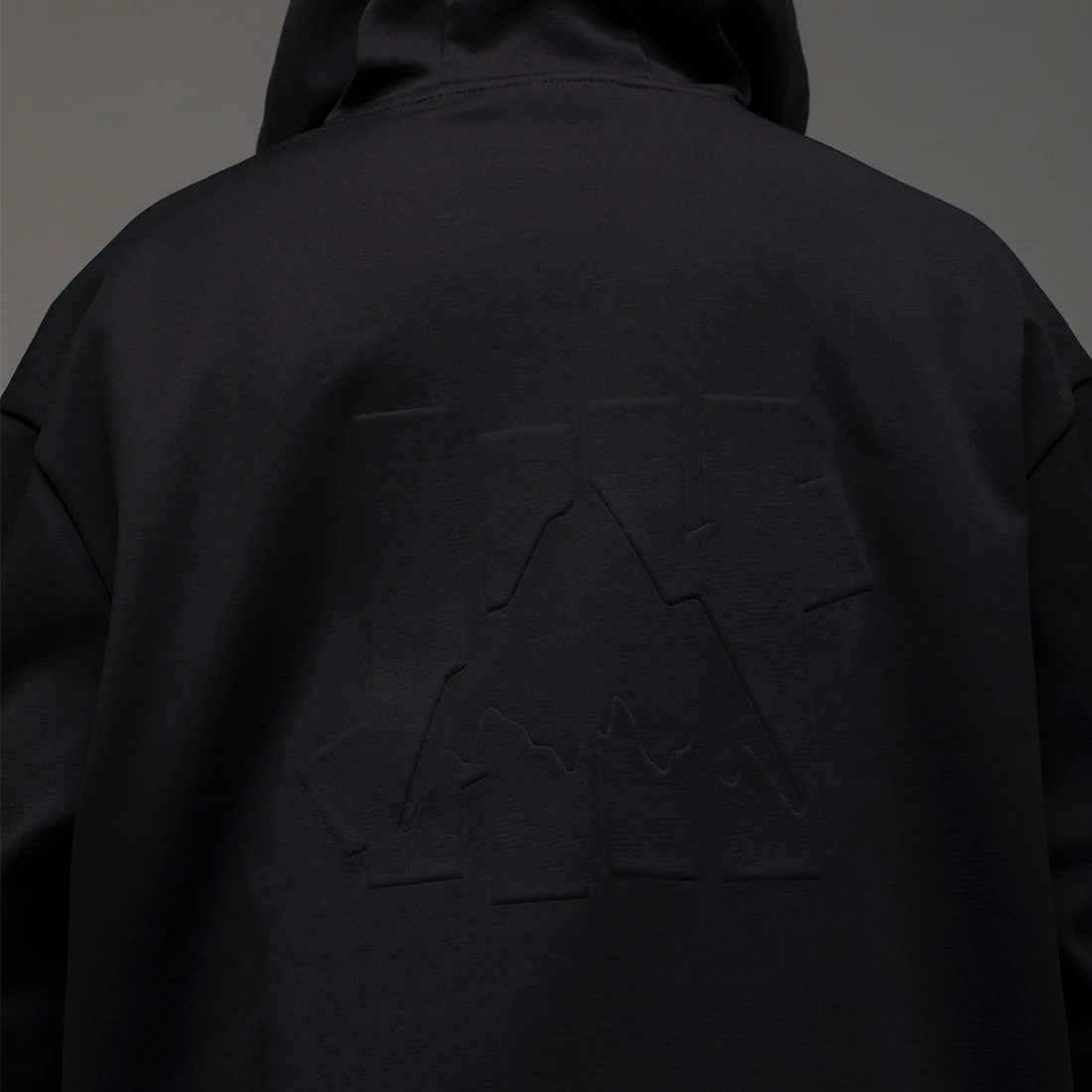 BURTON UNDEFEATED Performance Pullover Hood - Black - Image 4