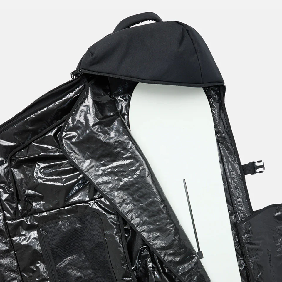 BURTON Wheelie Flight Attendant - True Black - Image 3