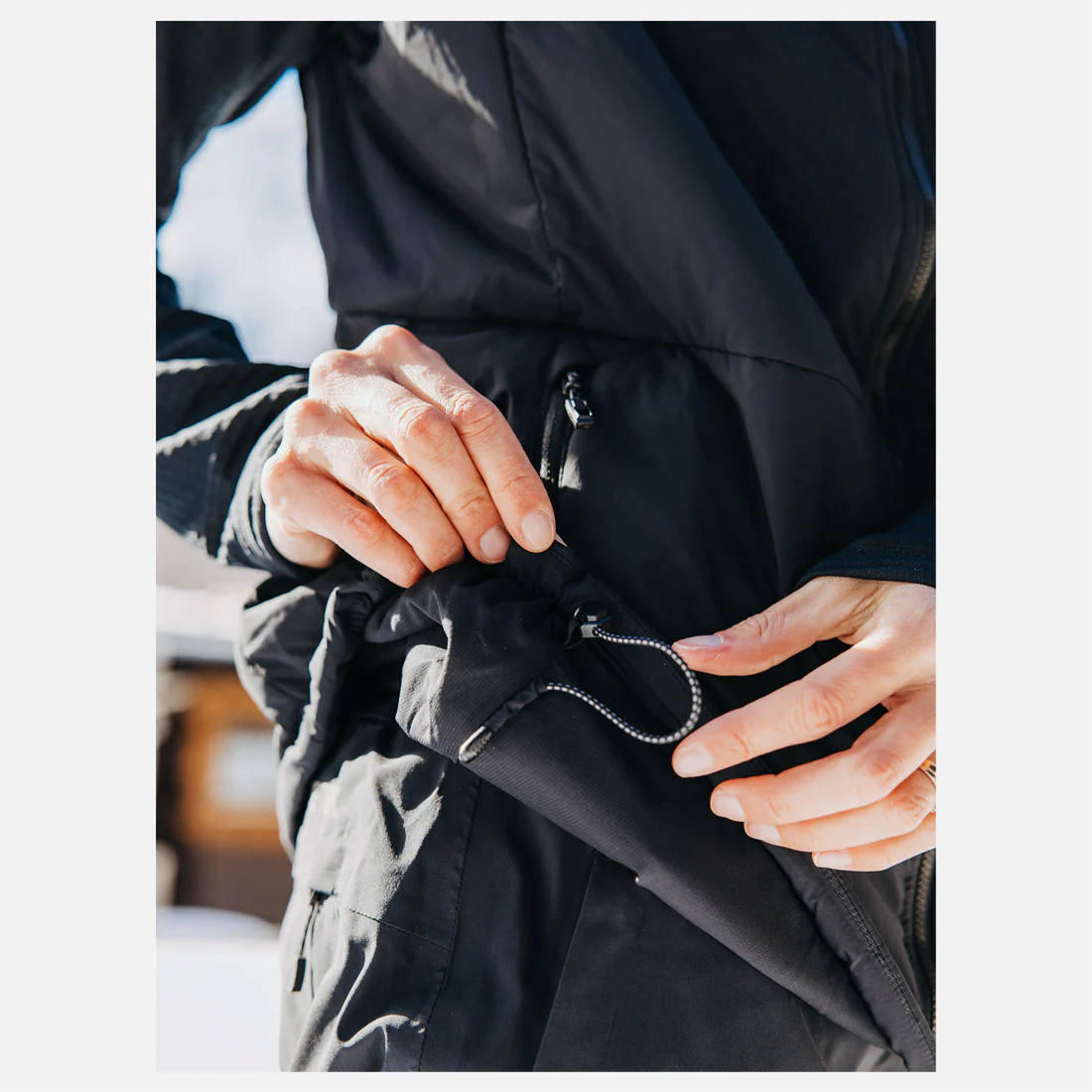 BURTON Women's [ak] Helium Stretch Insulated Vest 2026 - True Black - Image 3