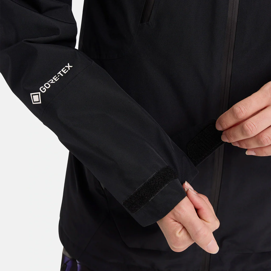 BURTON Women's Gore-Tex 2L Reserve Insulated Jacket 2026 - True Black - Image 4