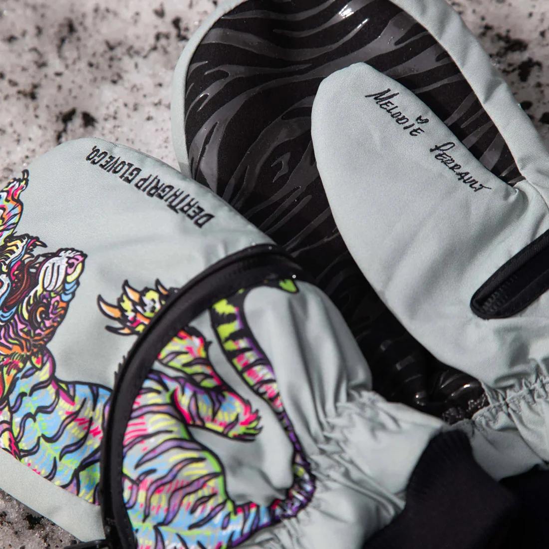DEATHGRIP Melodie Perault Ghoul Mitt 2026 - Melodie - Image 4