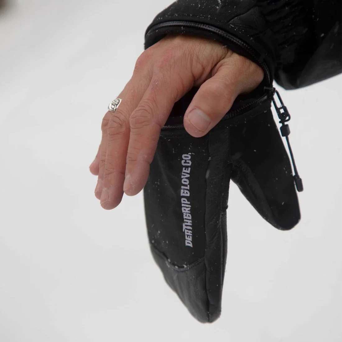 DEATHGRIP Werewolf Mitt 2026 - Black - Image 3