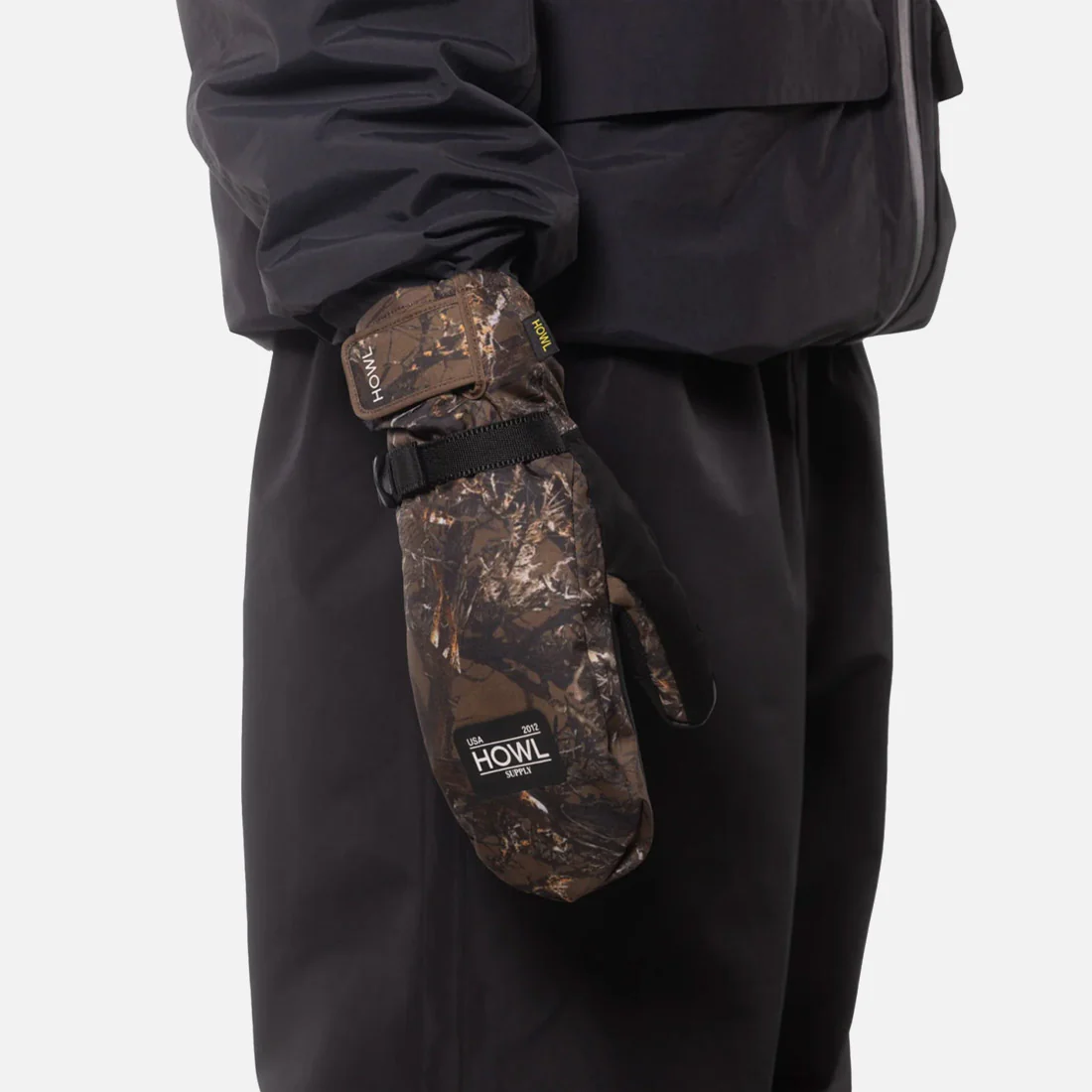 HOWL Fairbanks Mitt 2026 - Realtree - Image 2