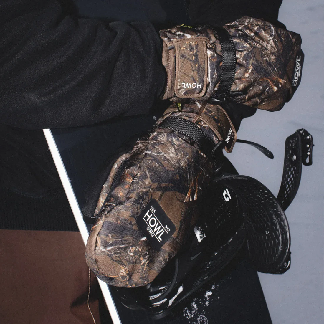 HOWL Fairbanks Mitt 2026 - Realtree - Image 3