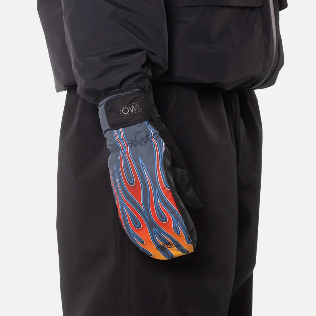 HOWL Flyweight Mitt 2026 - Flames - Image 2