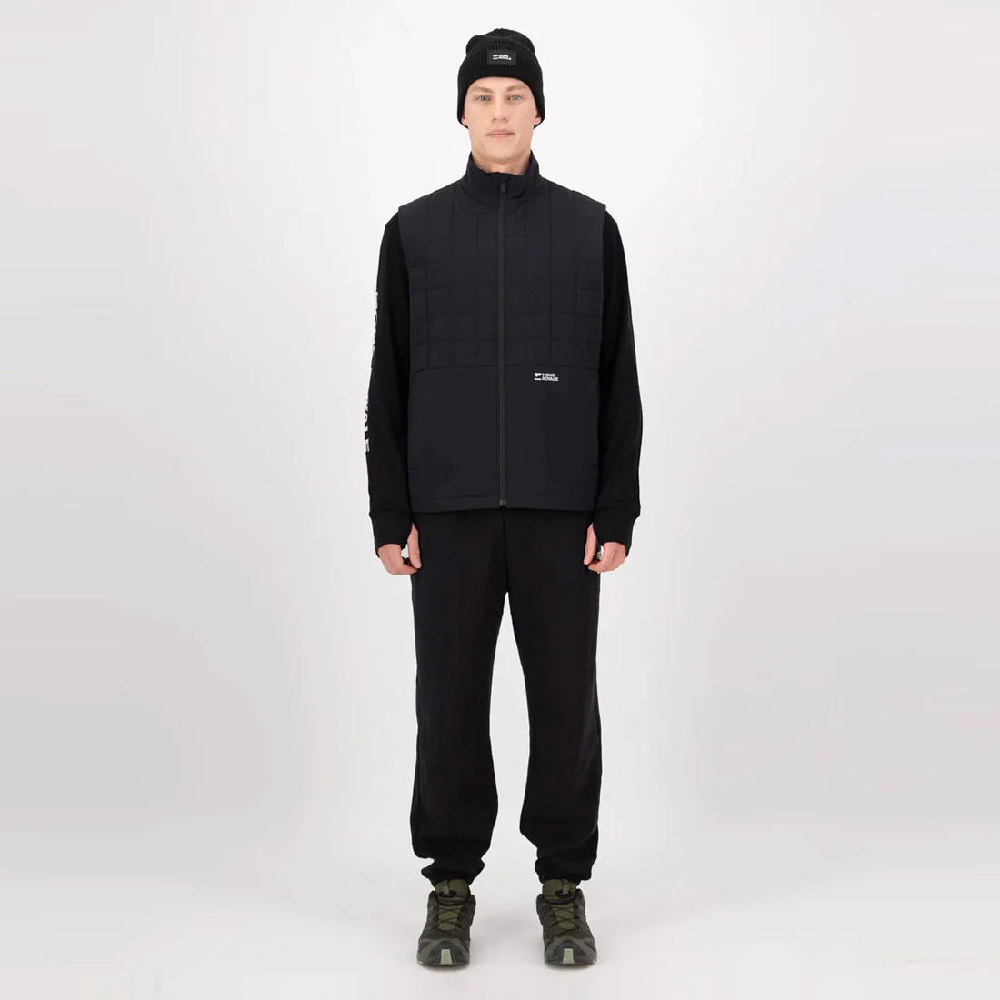 MONS ROYALE Canyon Merino Insulated Vest - Black - Image 6