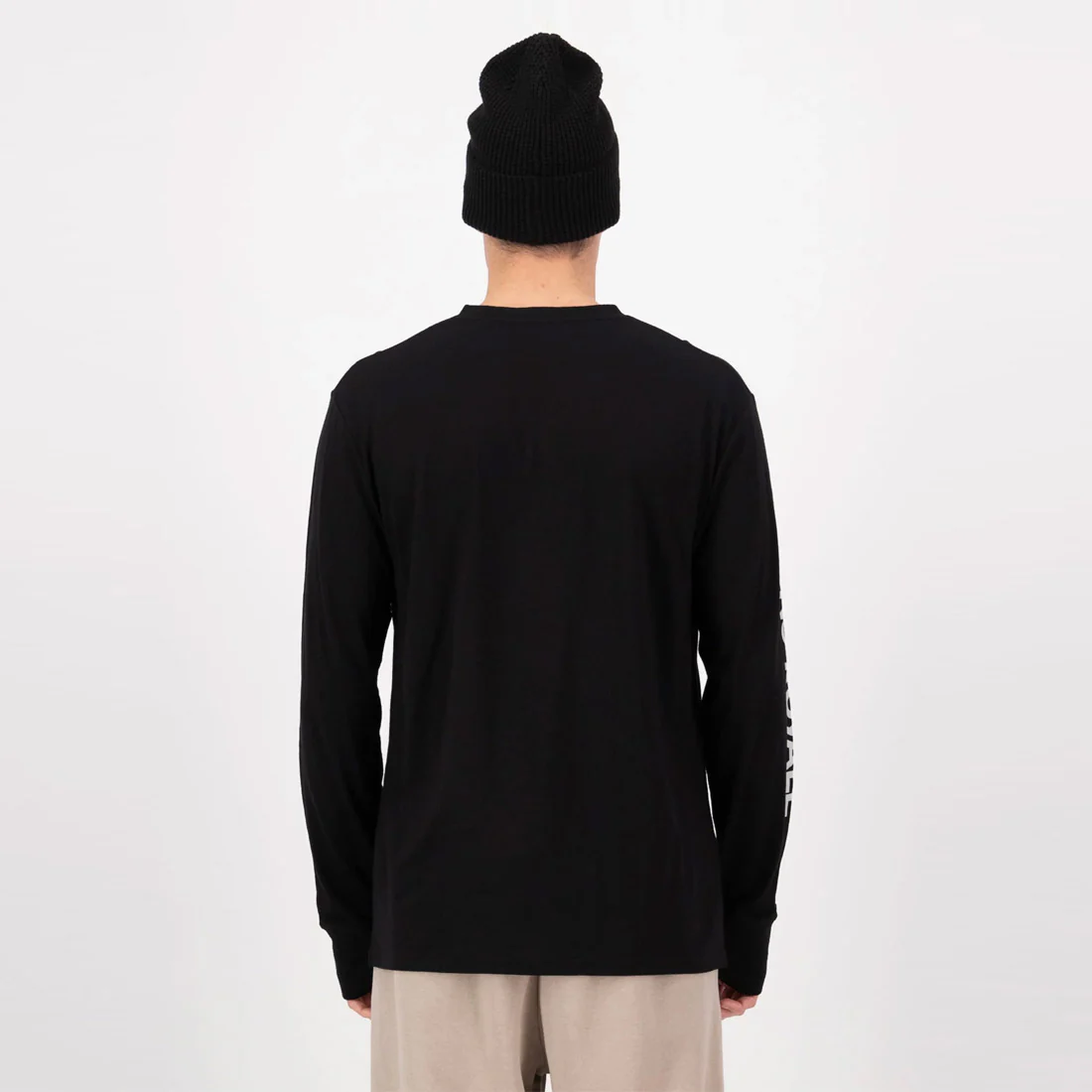 MONS ROYALE Yotei Merino Classic Long Sleeve - Black - Image 2