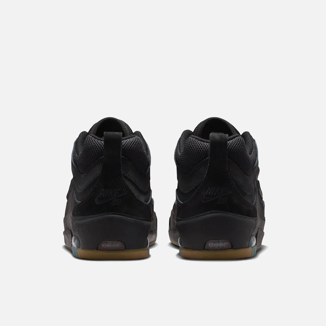 NIKE SB Air Max Ishod - Black/Black - Image 4