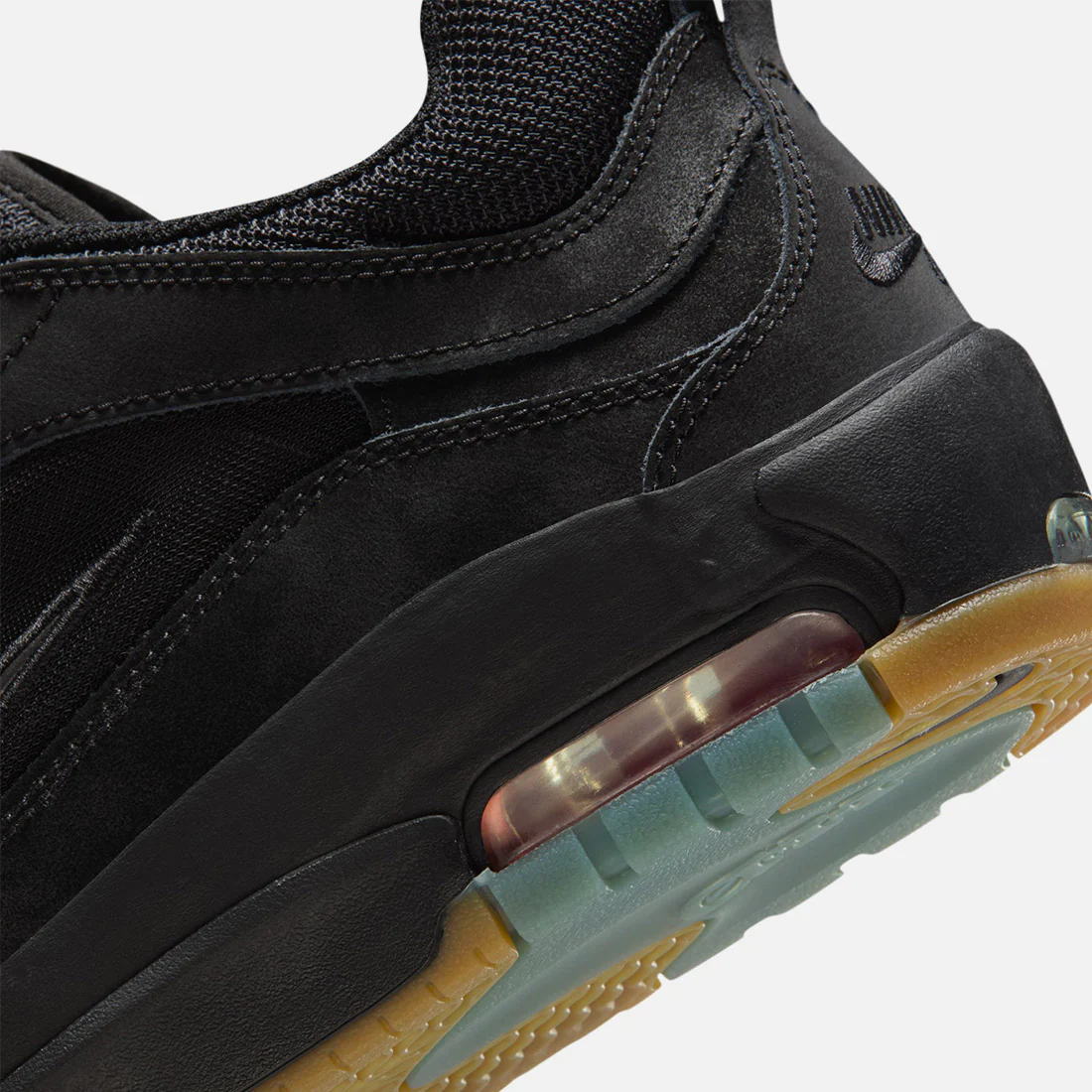 NIKE SB Air Max Ishod - Black/Black - Image 7