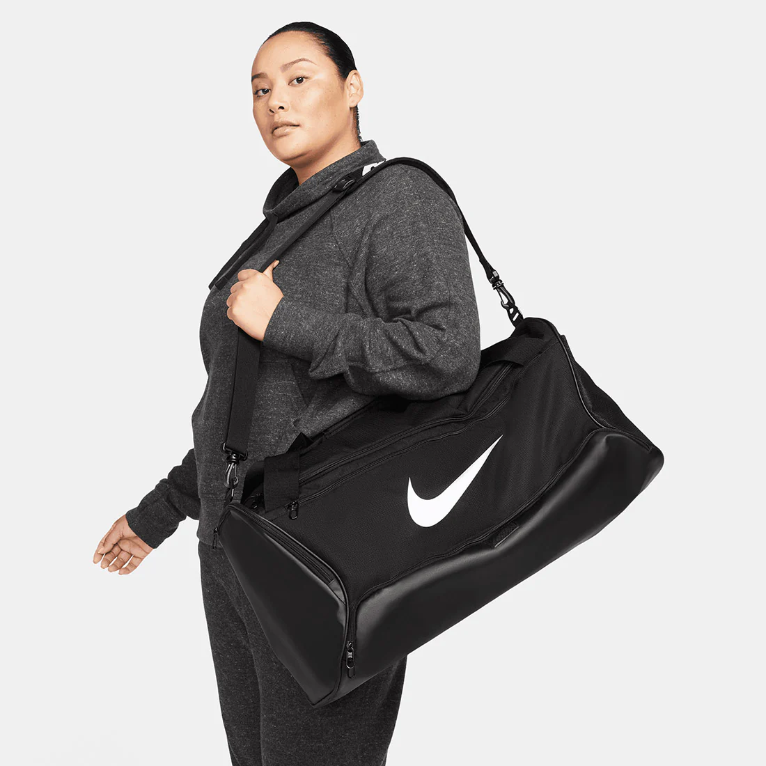 NIKE SB Brasilia 9.5 Duffle Bag 60L - Black - Image 2