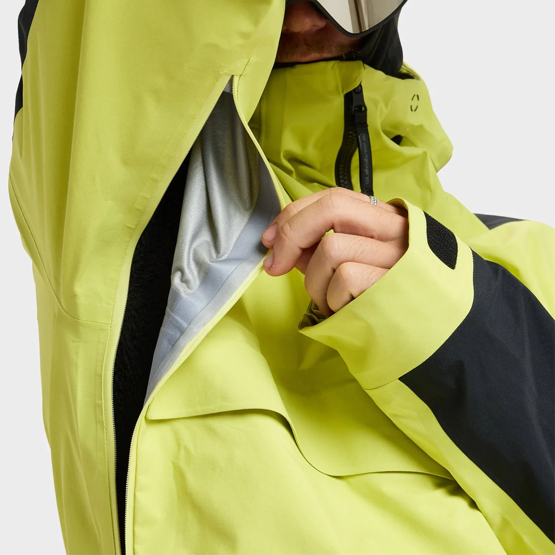 QUIKSILVER Highline Pro 3L Gore-Tex Jacket 2026 - Yellow Plum - Image 5