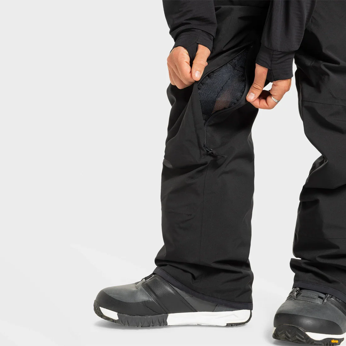 QUIKSILVER Paramo Stretch 20K Bib Pant 2026 - True Black - Image 7
