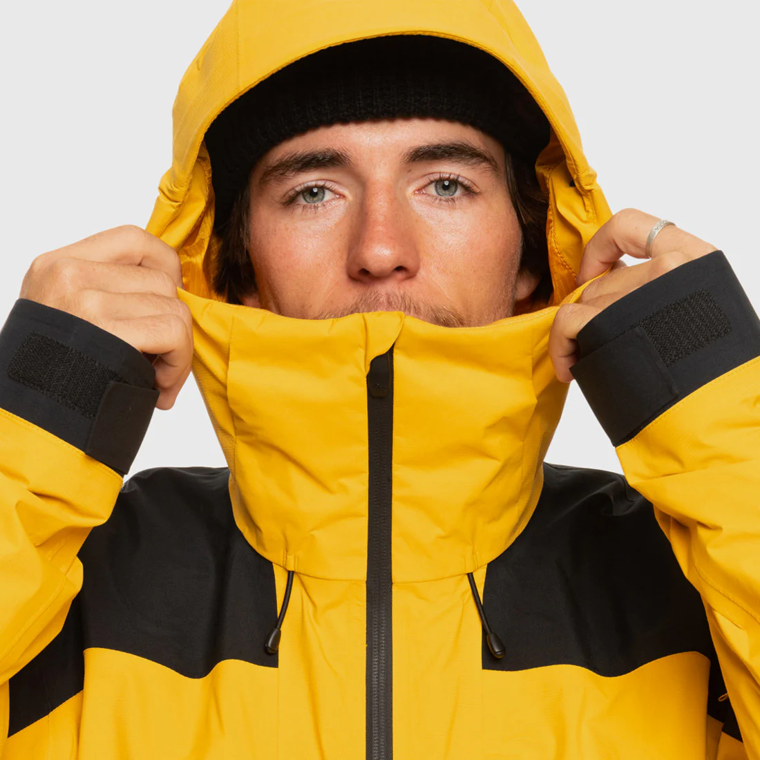 QUIKSILVER Ultralight Gore-Tex Jacket 2024 - Mineral Yellow - Image 3