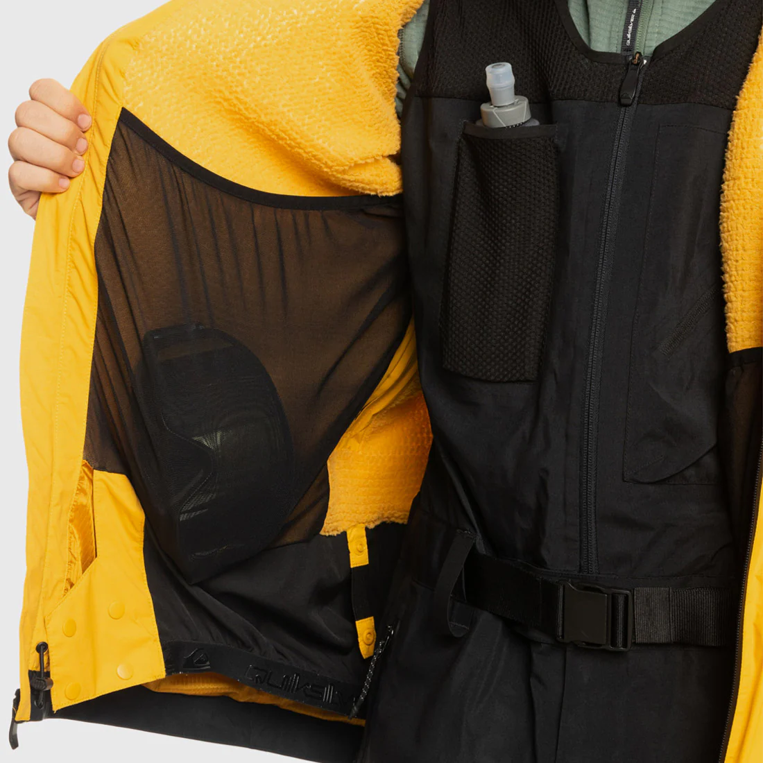 QUIKSILVER Ultralight Gore-Tex Jacket 2024 - Mineral Yellow - Image 4