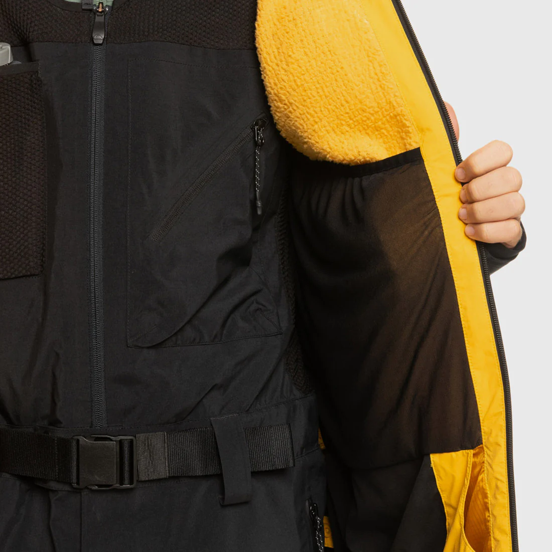 QUIKSILVER Ultralight Gore-Tex Jacket 2024 - Mineral Yellow - Image 5
