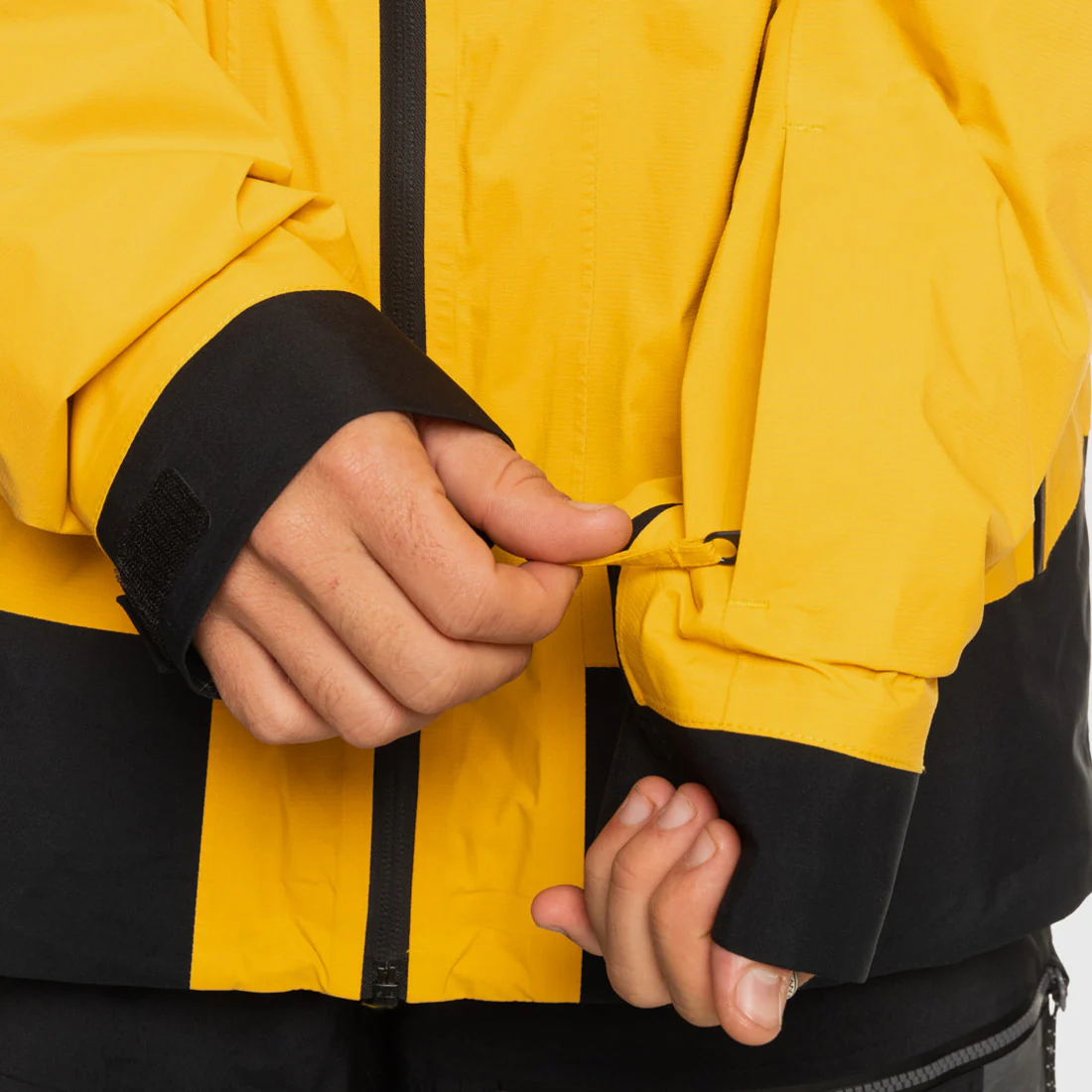 QUIKSILVER Ultralight Gore-Tex Jacket 2024 - Mineral Yellow - Image 6