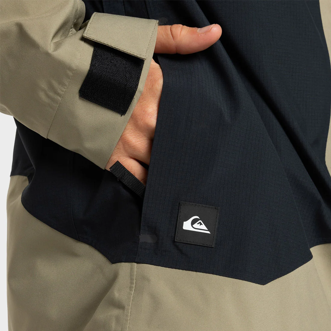QUIKSILVER Ultralight Stretch 20K Jacket 2026 - Fallen Rock - Image 11