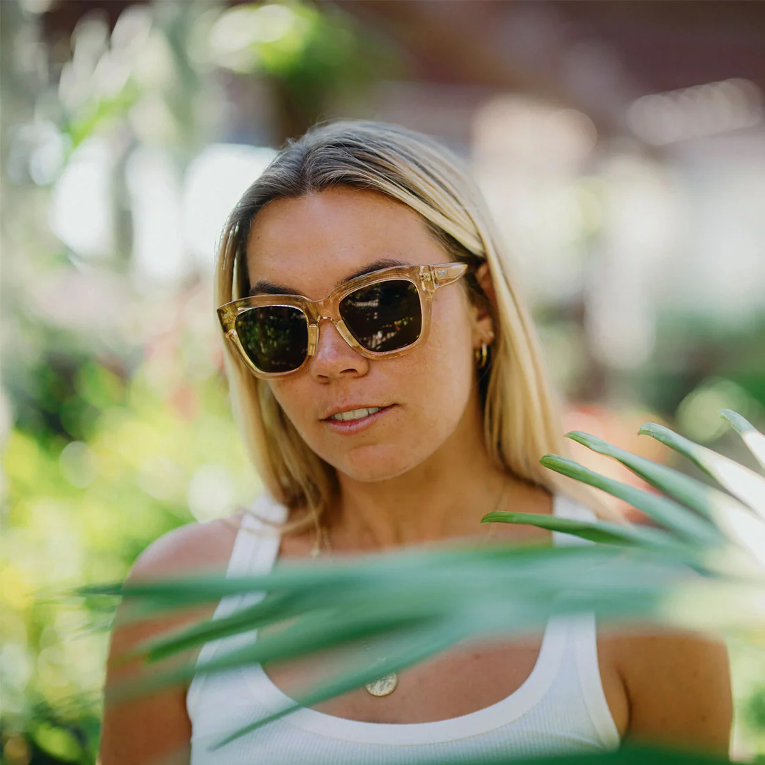 SMITH Sway Sunglasses - Champagne Crystal/ChromaPop Polarized Brown - Image 4