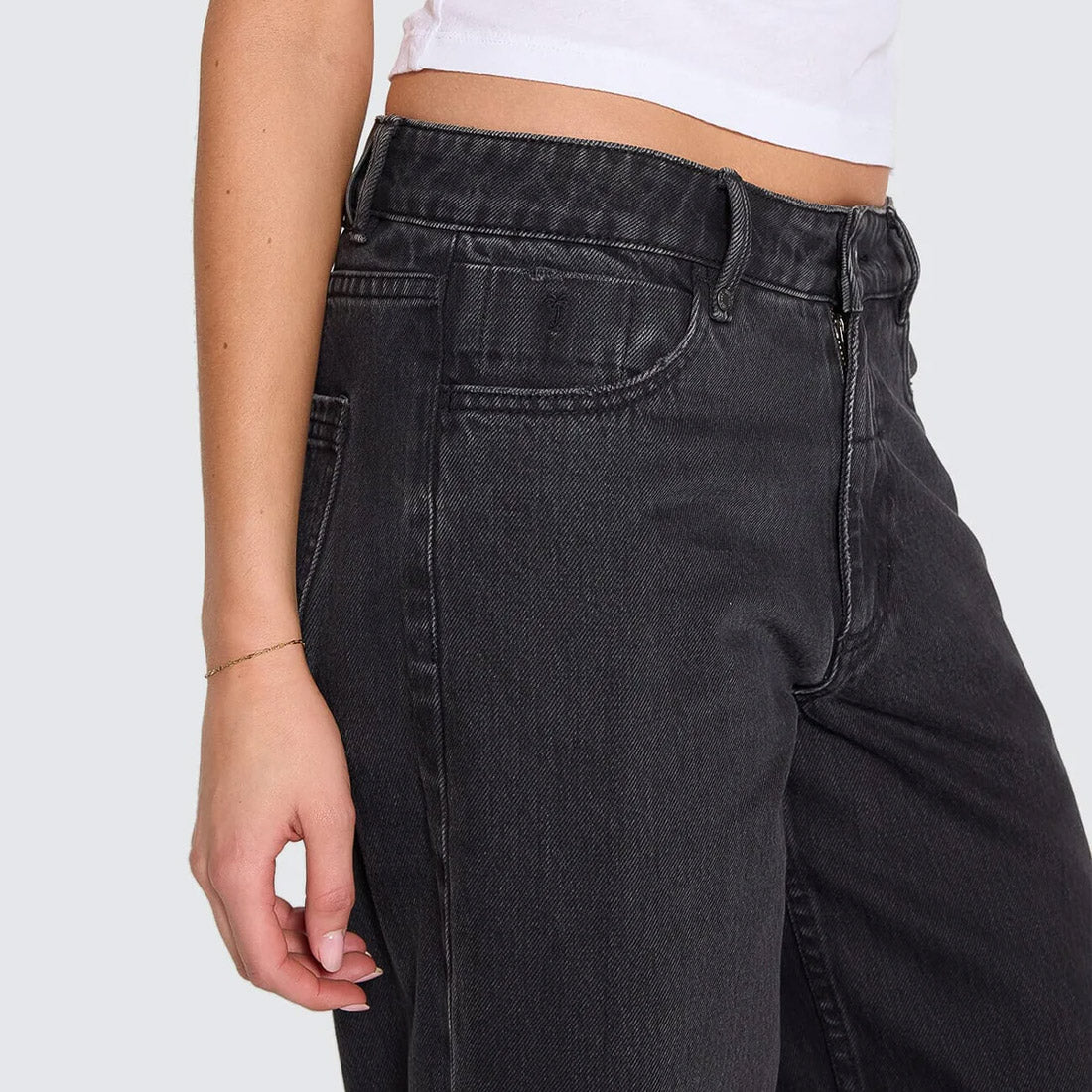 THRILLS Women's Billie Low Rise Baggy Jean - Aged Black - Image 6