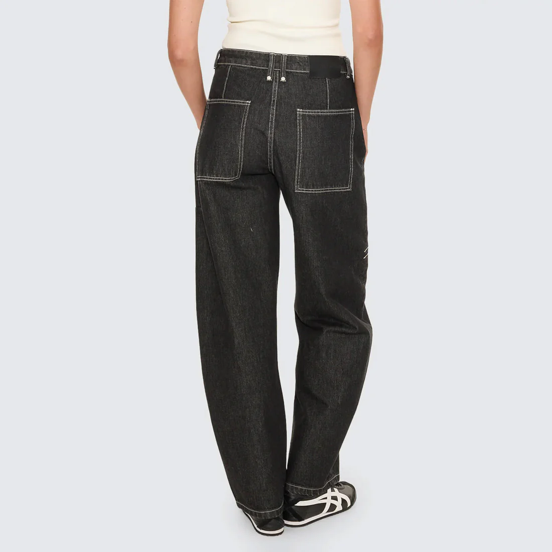 THRILLS Women's Sloane Low Rise Barrel Jean - Raw Black - Image 3