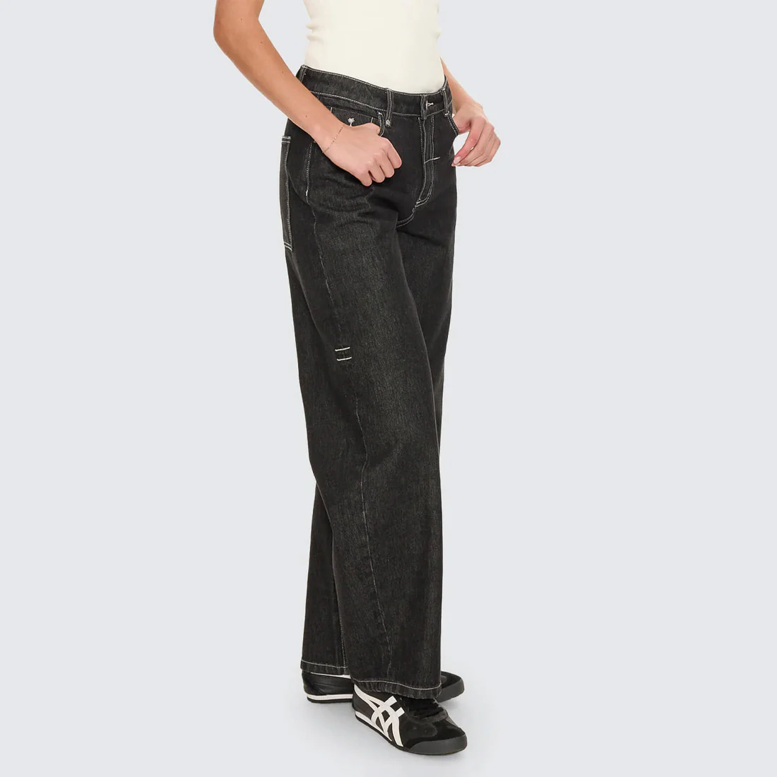 THRILLS Women's Sloane Low Rise Barrel Jean - Raw Black - Image 4