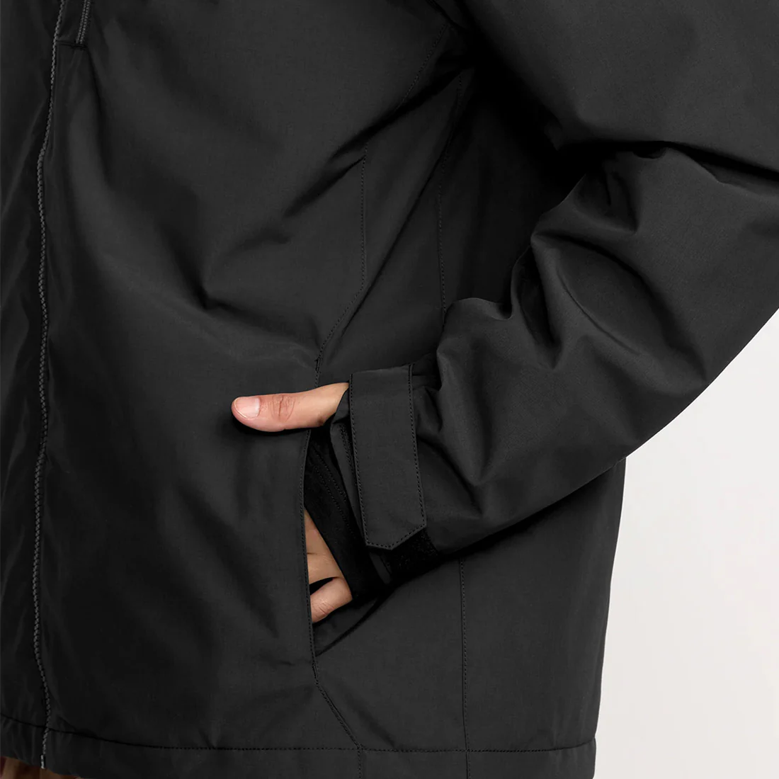 VOLCOM 2836 Insulated Jacket 2026 - Black - Image 3
