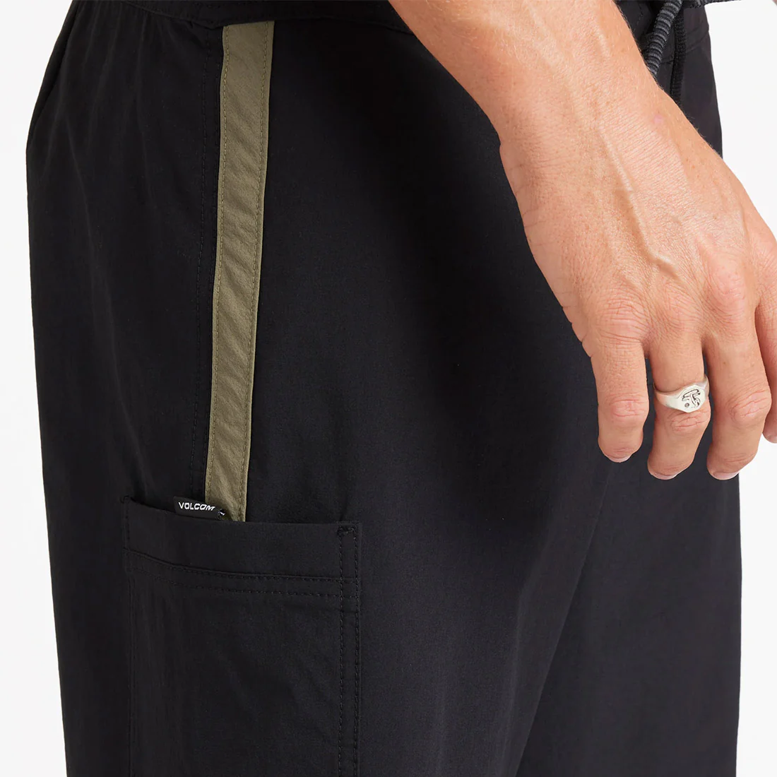 VOLCOM Command Liberator 20" Boardshort - Black - Image 6
