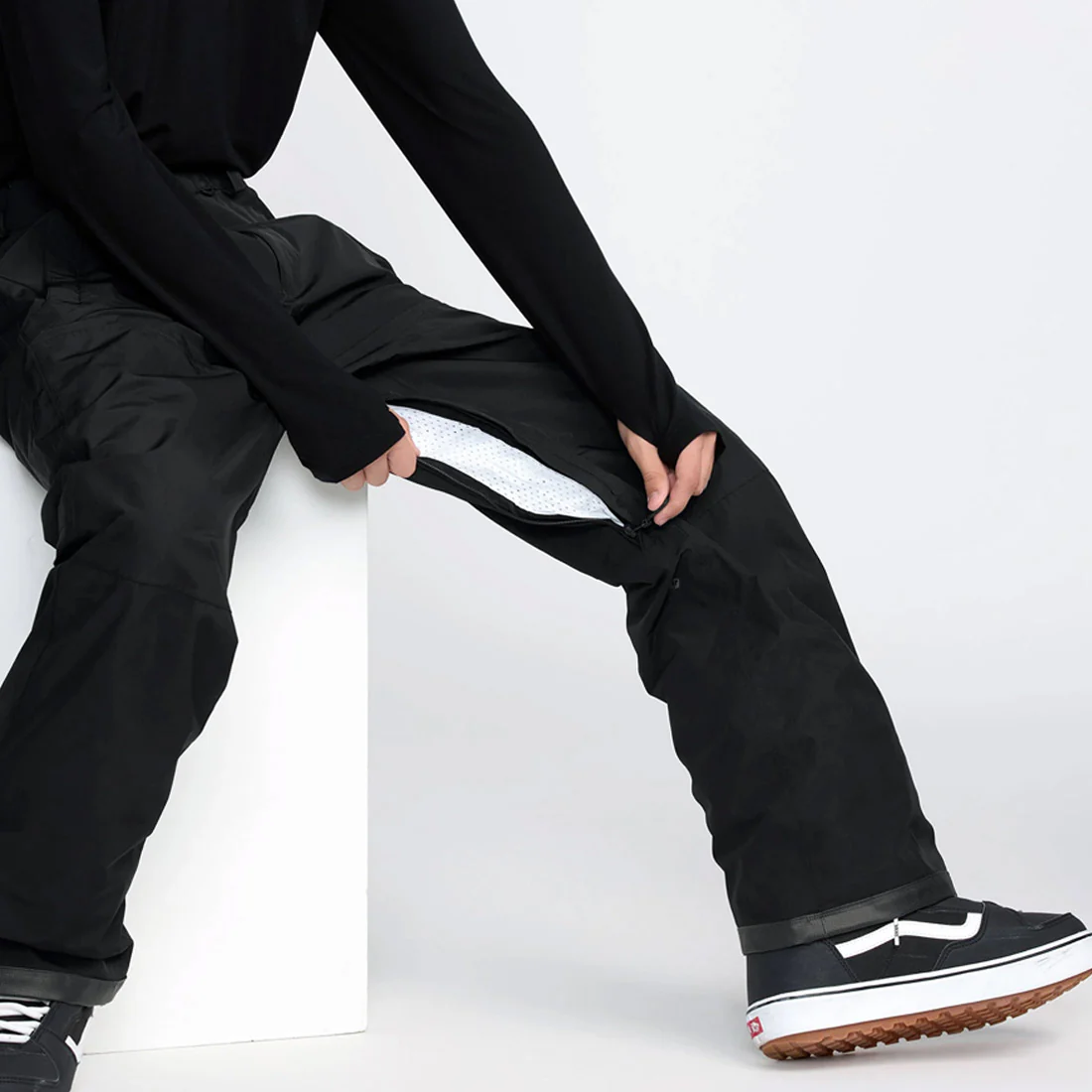 VOLCOM Dua Gore-Tex Pant 2026 - Black - Image 6