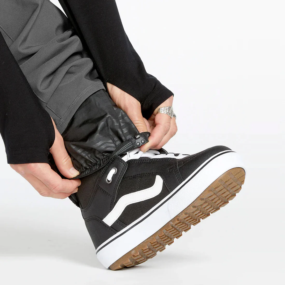 VOLCOM Freakin Snow Chino 2025 - Charcoal - Image 9