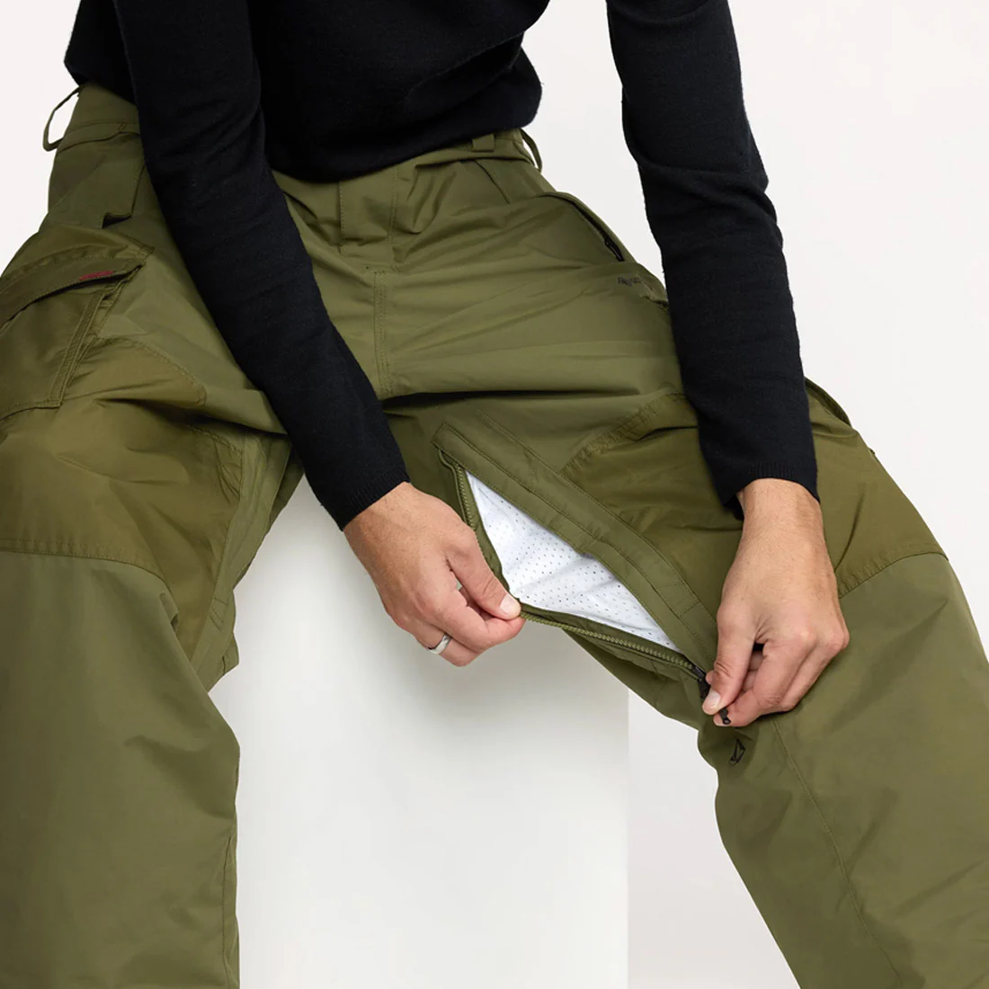VOLCOM Longo Gore-Tex Pant 2026 - Dark Olive - Image 7