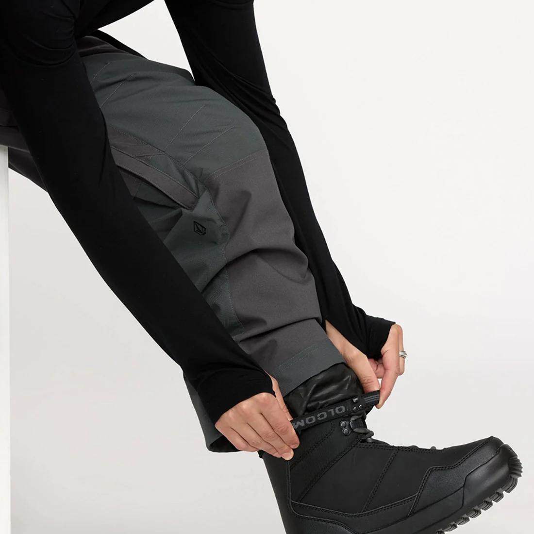 VOLCOM NWRK Baggy Pant 2026 - Dark Grey - Image 9