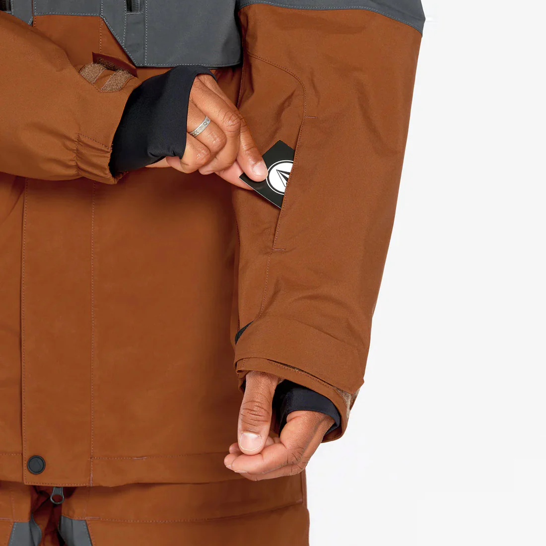 VOLCOM Rnge Gore-Tex Jacket 2025 - Caramel - Image 8