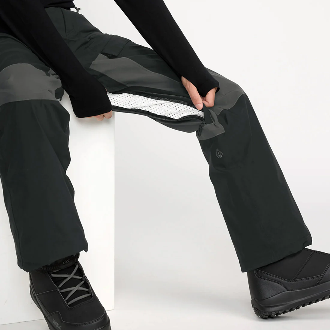 VOLCOM Rnge Stretch 30K Pant 2026 - Black - Image 7