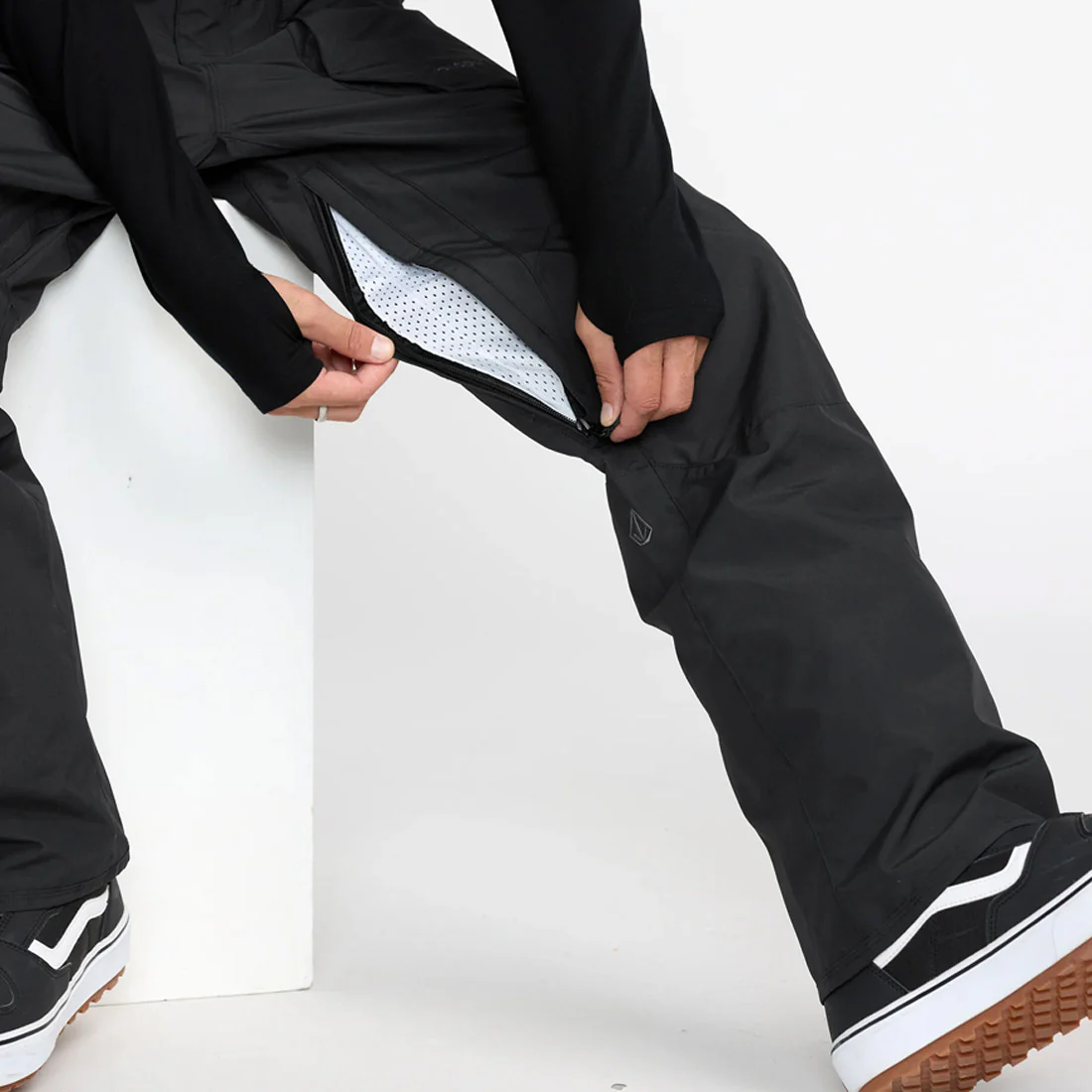 VOLCOM Roan Pant 2026 - Black - Image 7