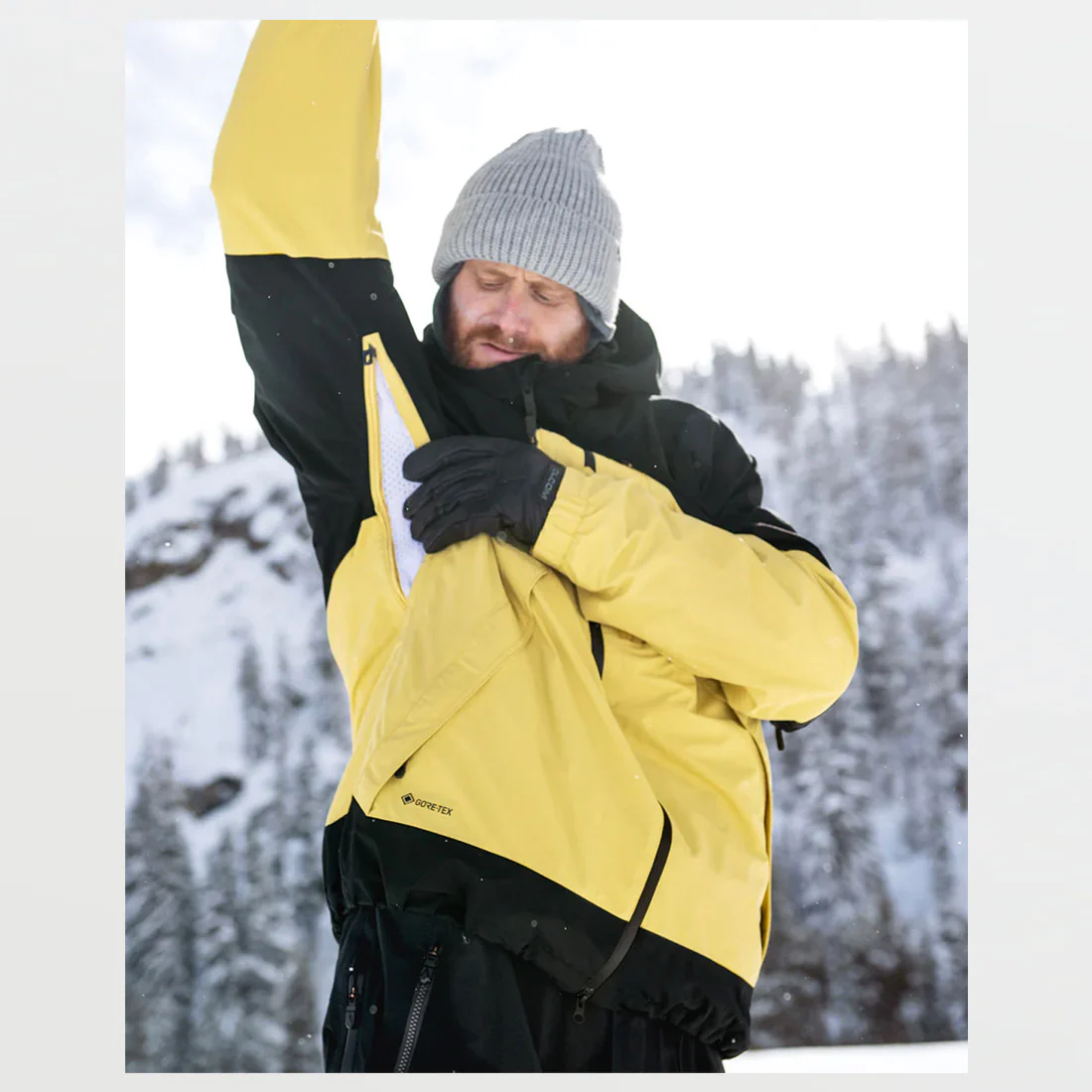 VOLCOM TDS 2L Gore-Tex Jacket 2025 - Dark Yellow - Image 4
